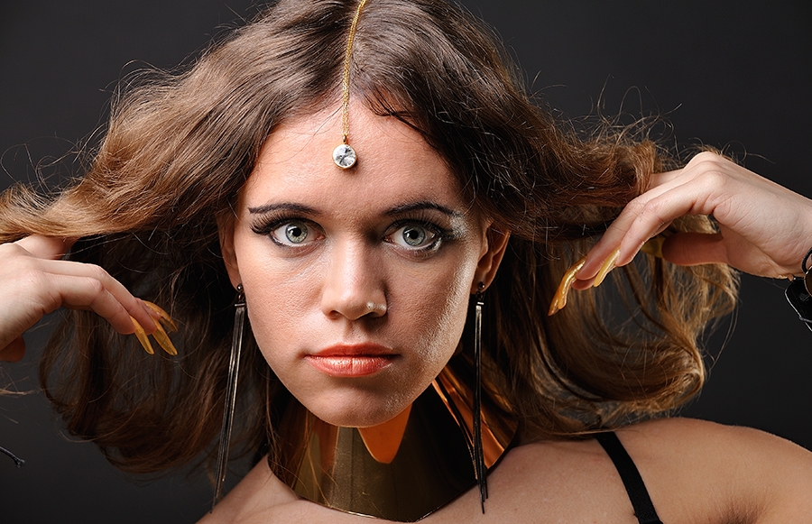 Md: Кристина Брауэр<br />
Muah: Анжела Иванова<br />
Костюм: Агна Дэви<br />
17/02/2013г