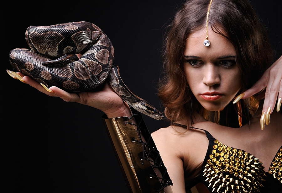 Md: Кристина Брауэр<br />
Muah: Анжела Иванова<br />
Костюм: Агна Дэви<br />
17/02/2013г