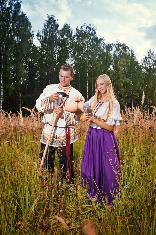 Костюмер и организатор: Елена Артамонова