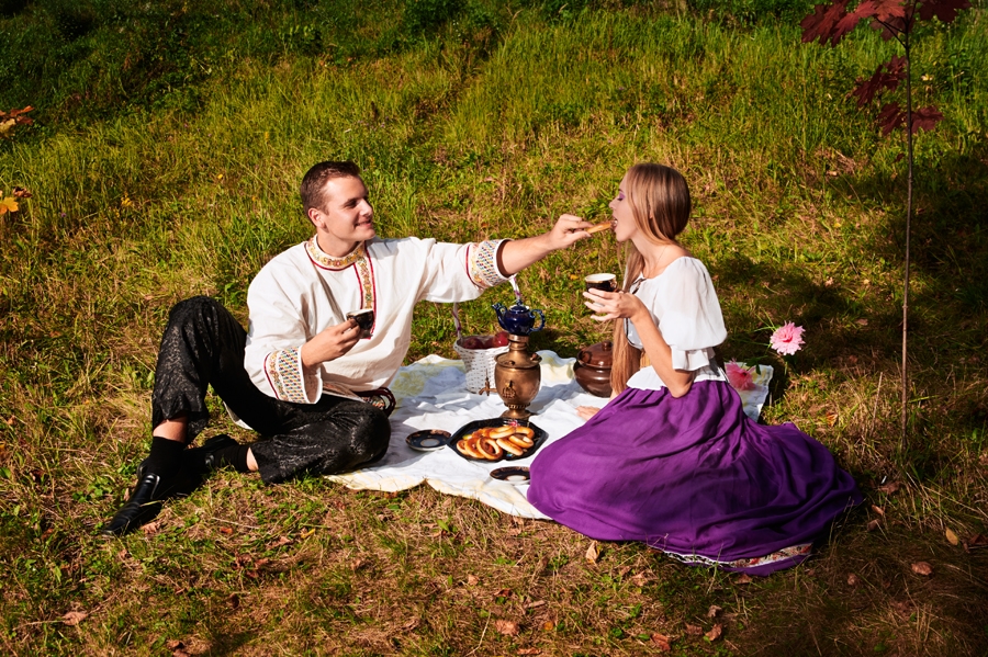 Костюмер и организатор: Елена Артамонова