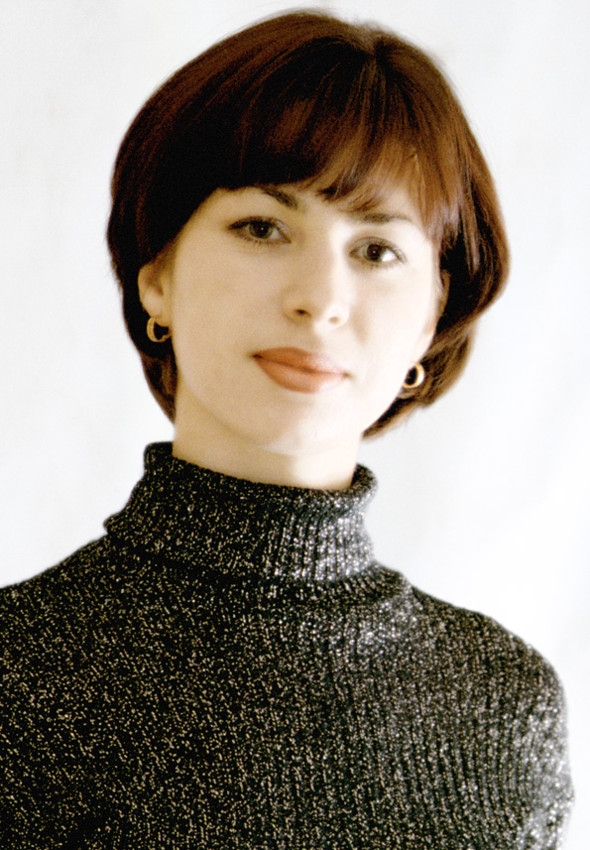 Домашняя съемка, импульсный свет, девушка не модель, <br />
софт эффект (фото сделано на пленку)