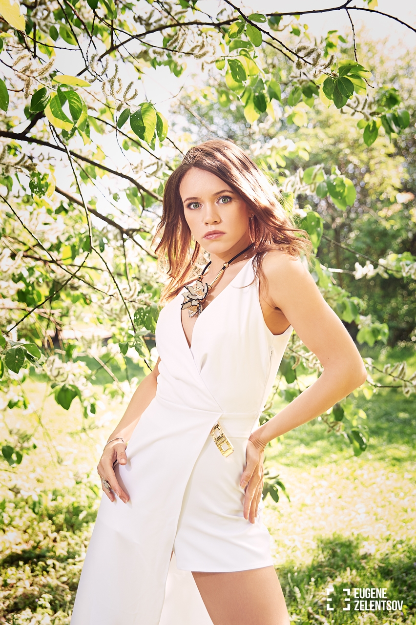 Md: Кристина Брауэр<br />
Mua: Елена Мастюкова<br />
Loc: Коломенское<br />
14/05/2016