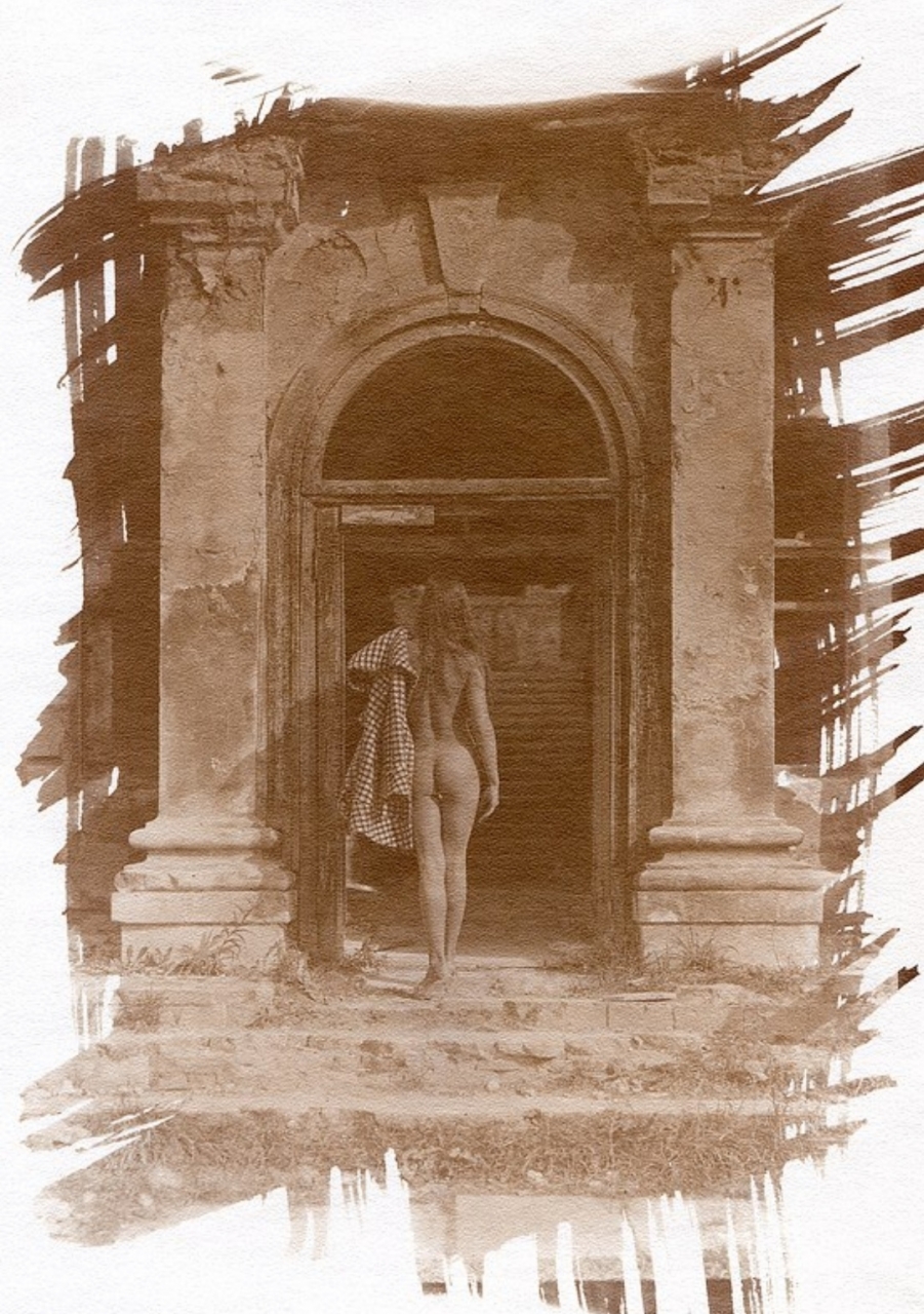 Натурщица- Анна. Снято на Mentor 13Х18см. Объектив Tessar 4,5/250, Carl Zeiss Jena. Домашняя...