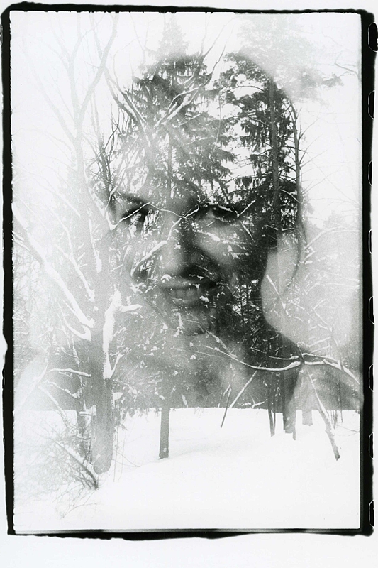 Canon EOS-3. Мультиэкспозиция. Домашняя лаборатория. Скан классического проекционного отпечатка....