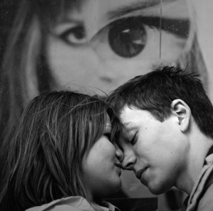 Любовный треугольник.