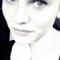 Black & White 100%